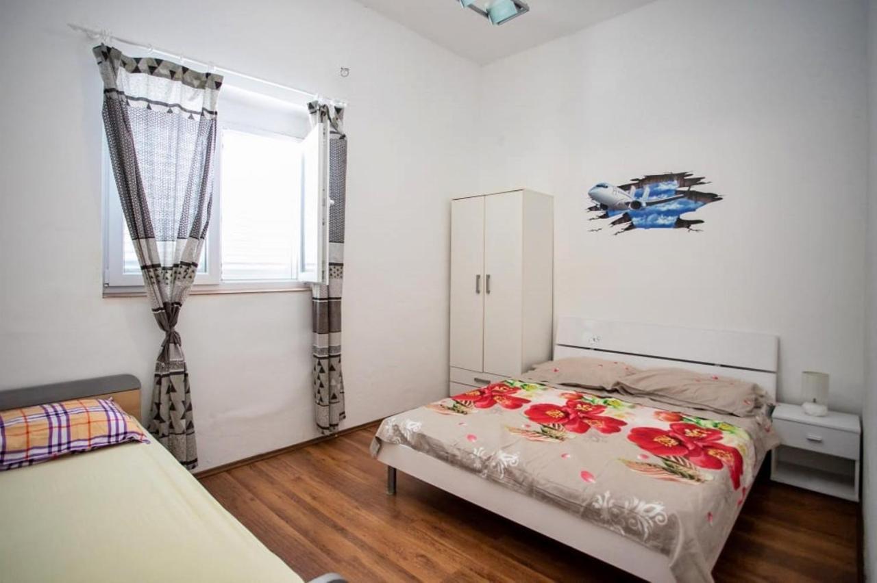 Apartments Punta 2 Omiš Dış mekan fotoğraf