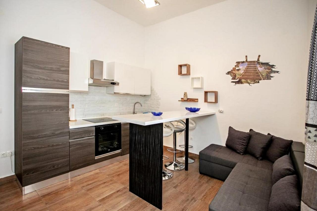 Apartments Punta 2 Omiš Dış mekan fotoğraf